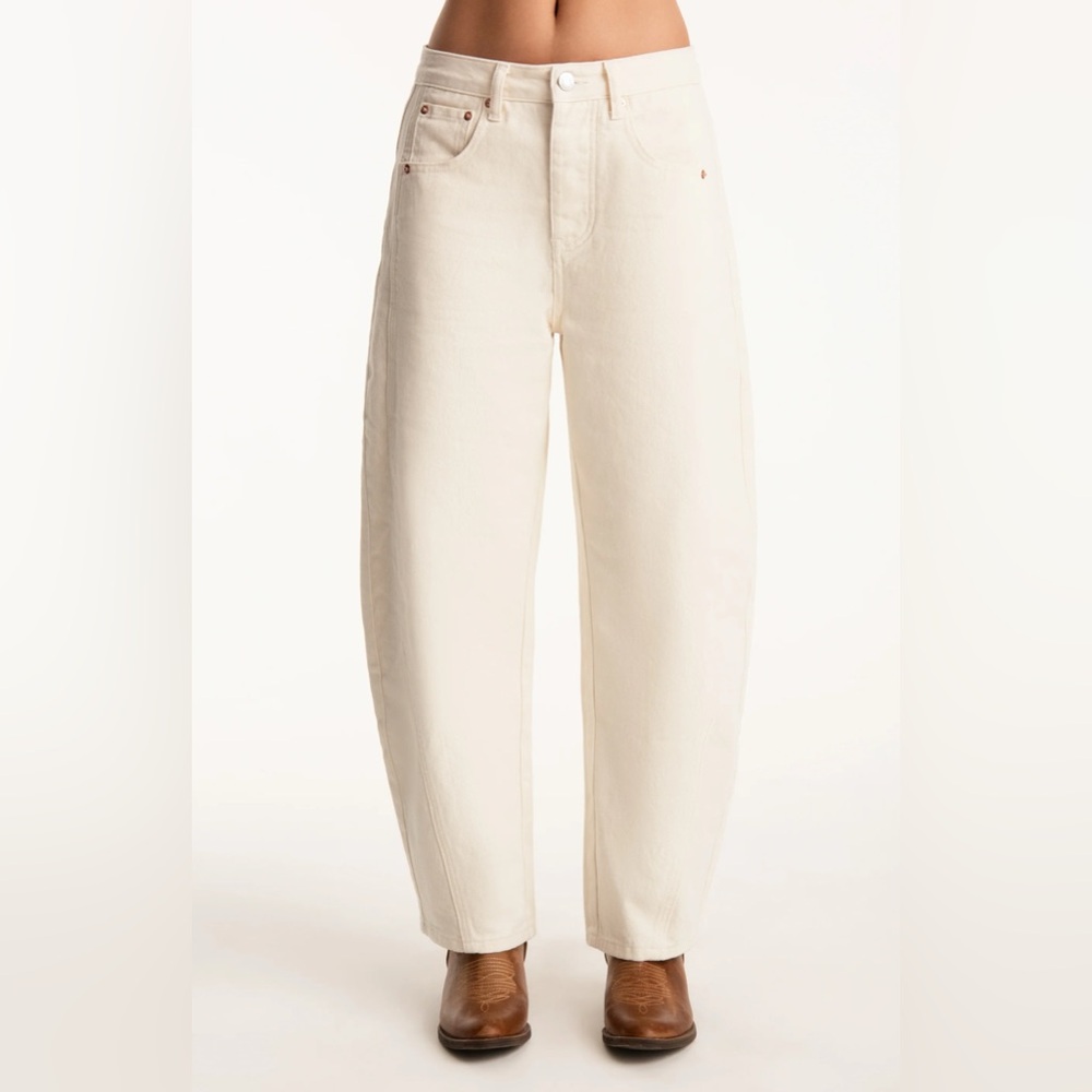 Limited Edition Parke horseshoe white/cream denim jeans NWOT - Picture 2 of 8